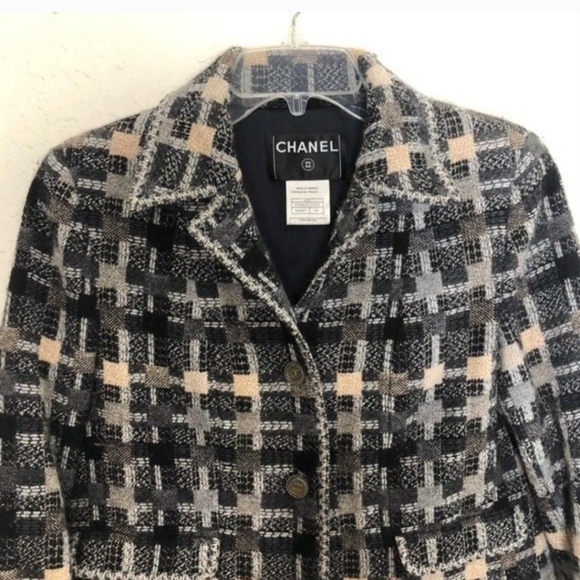 CHANEL Tweed wool jacket - Picture 7 of 11